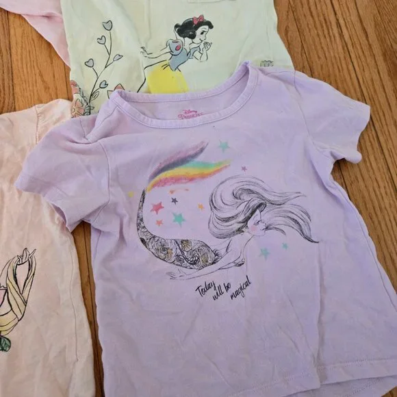 Girls size 3T Bundle of 6 Disney shirts - Picture 7 of 9